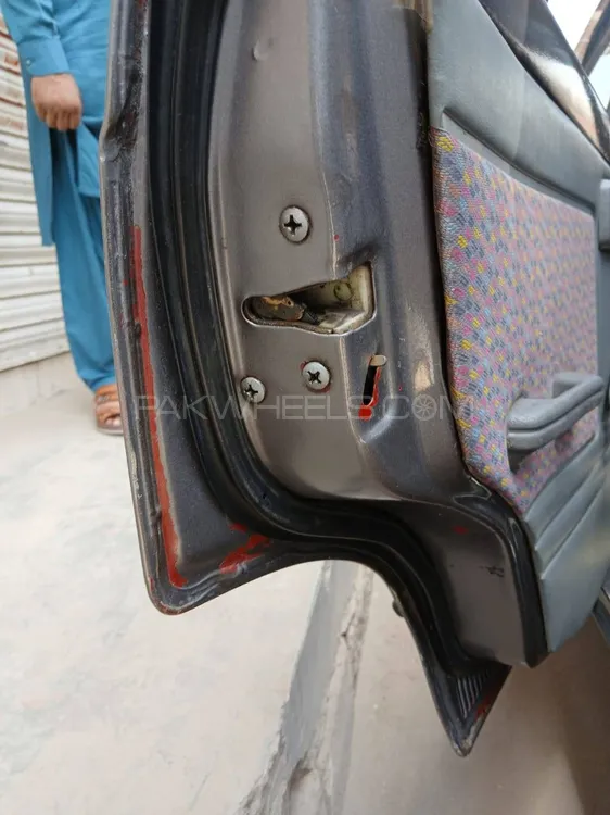 Suzuki Mehran 2015 for Sale in Lahore Suzuki Mehran 2015 for Sale in Lahore Image-17