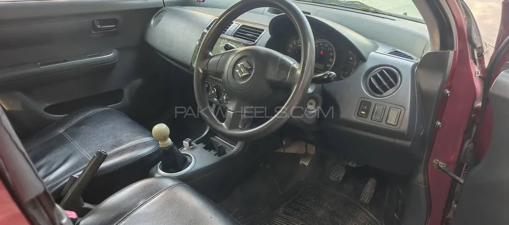 Suzuki Swift 2011 for Sale in Faisalabad Suzuki Swift 2011 for Sale in Faisalabad Image-7