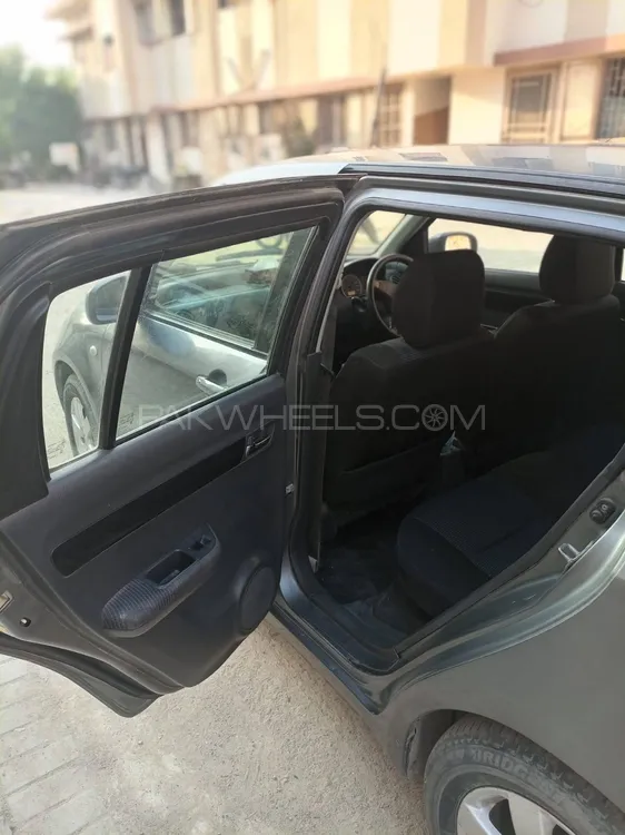 Suzuki Swift 2011 for Sale in Karachi Suzuki Swift 2011 for Sale in Karachi Image-6