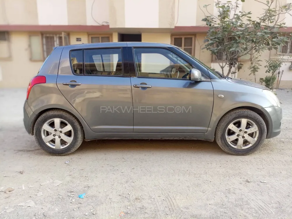 Suzuki Swift 2011 for Sale in Karachi Suzuki Swift 2011 for Sale in Karachi Image-3