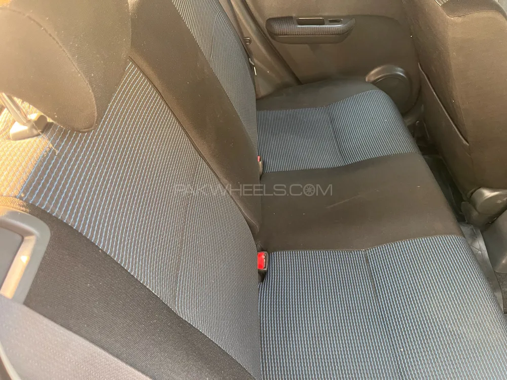 Suzuki Swift 2013 for Sale in Islamabad Suzuki Swift 2013 for Sale in Islamabad Image-11