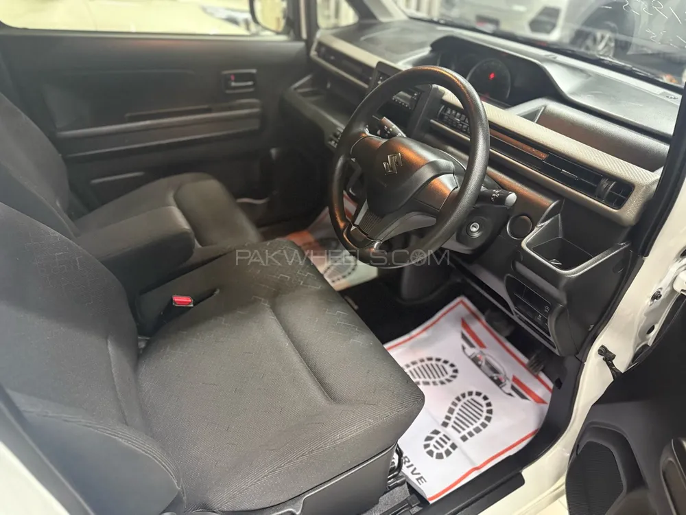 Suzuki Wagon R 2022 for Sale in Peshawar Suzuki Wagon R 2022 for Sale in Peshawar Image-6
