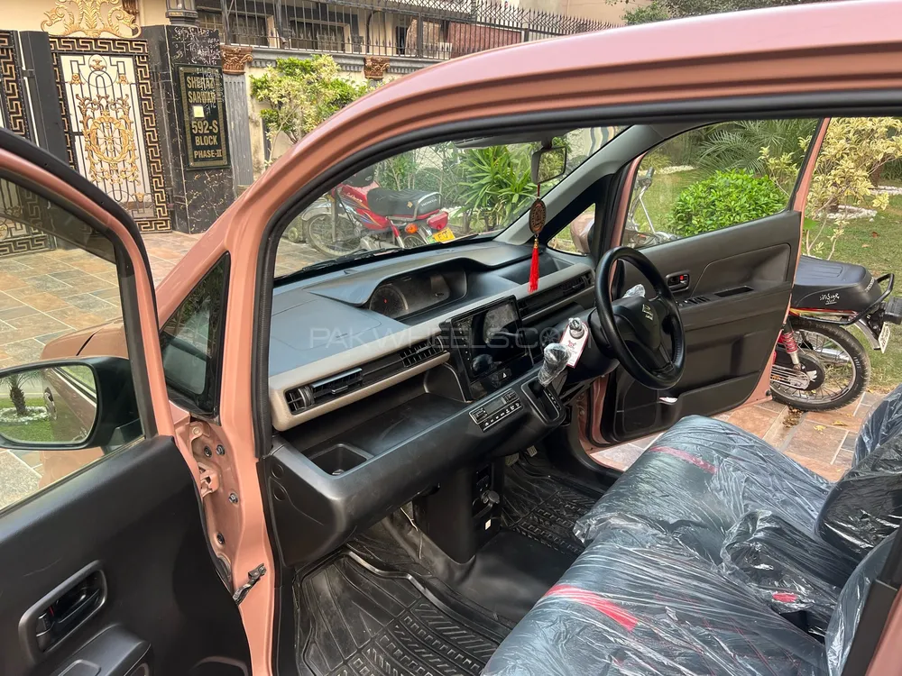 Suzuki Wagon R 2023 for Sale in Lahore Suzuki Wagon R 2023 for Sale in Lahore Image-11
