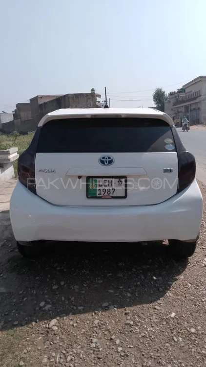 Toyota Aqua 2014 for Sale in Peshawar Toyota Aqua 2014 for Sale in Peshawar Image-9