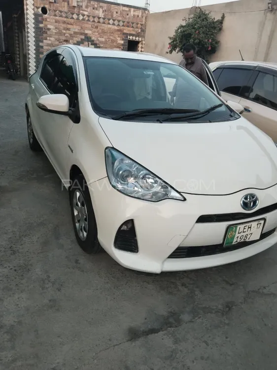 Toyota Aqua 2014 for Sale in Peshawar Toyota Aqua 2014 for Sale in Peshawar Image-13