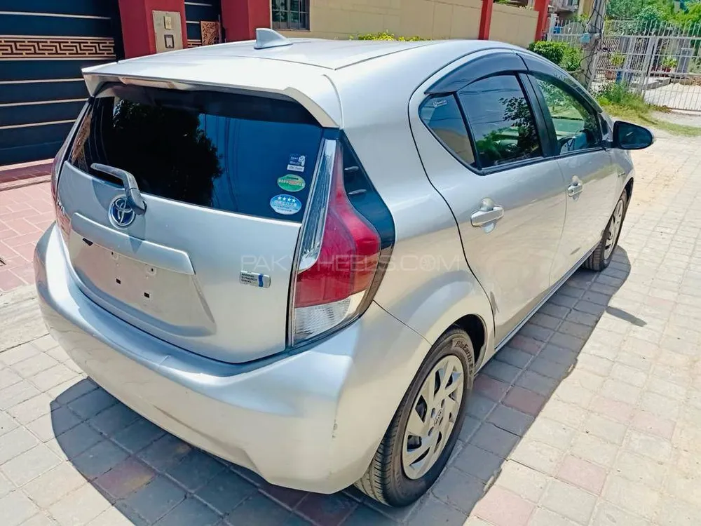 Toyota Aqua 2015 for Sale in Lahore Toyota Aqua 2015 for Sale in Lahore Image-6