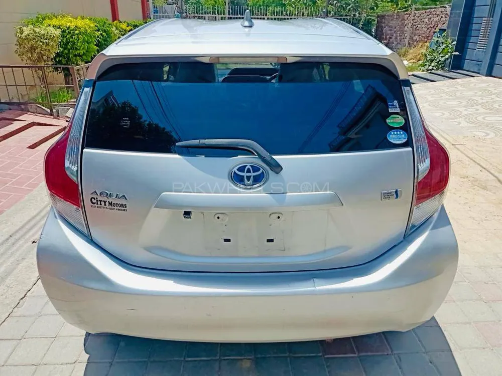 Toyota Aqua 2015 for Sale in Lahore Toyota Aqua 2015 for Sale in Lahore Image-8