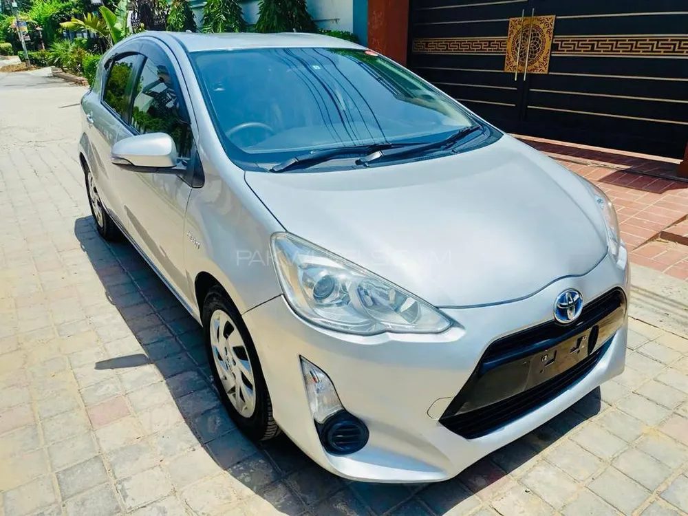 Toyota Aqua 2015 for Sale in Lahore Toyota Aqua 2015 for Sale in Lahore Image-3