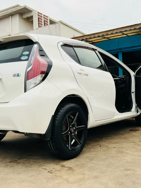 Toyota Aqua 2015 for Sale in Karachi Toyota Aqua 2015 for Sale in Karachi Image-5