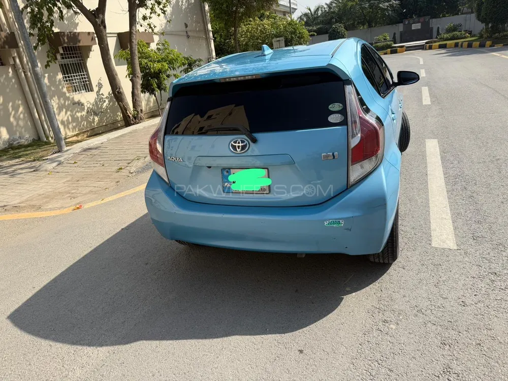 Toyota Aqua 2015 for Sale in Rawalpindi Toyota Aqua 2015 for Sale in Rawalpindi Image-2