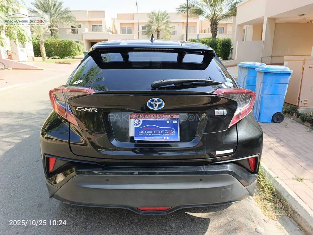 Toyota C-HR 2018 for Sale in Karachi Toyota C-HR 2018 for Sale in Karachi Image-6