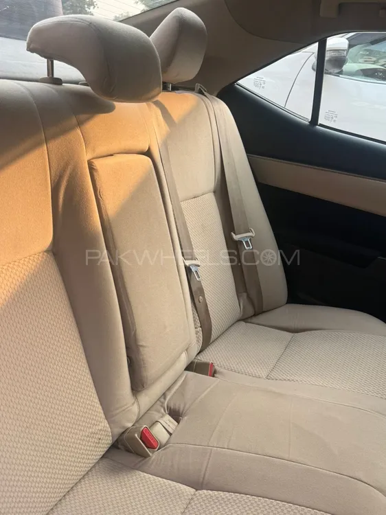 Toyota Corolla 2014 for Sale in Lahore Toyota Corolla 2014 for Sale in Lahore Image-8