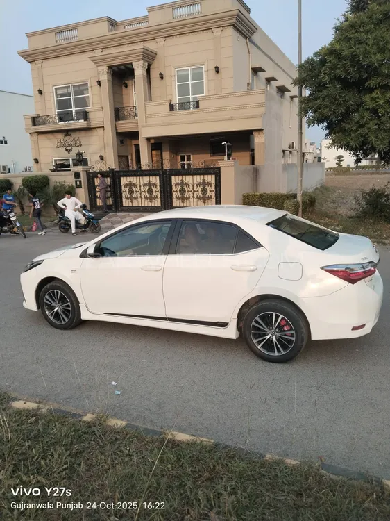 Toyota Corolla 2018 for Sale in Gujranwala Toyota Corolla 2018 for Sale in Gujranwala Image-2