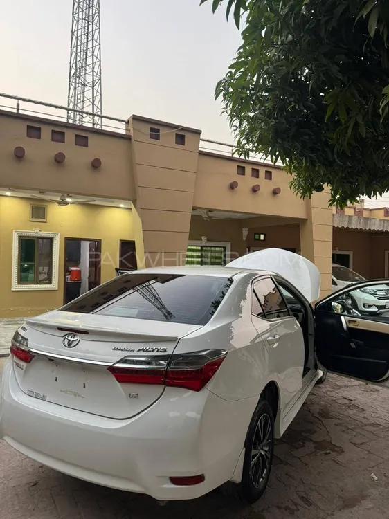 Toyota Corolla 2018 for Sale in Lahore Toyota Corolla 2018 for Sale in Lahore Image-7