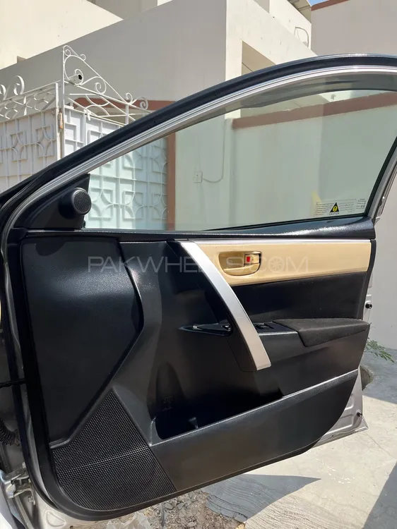 Toyota Corolla 2018 for Sale in Karachi Toyota Corolla 2018 for Sale in Karachi Image-10