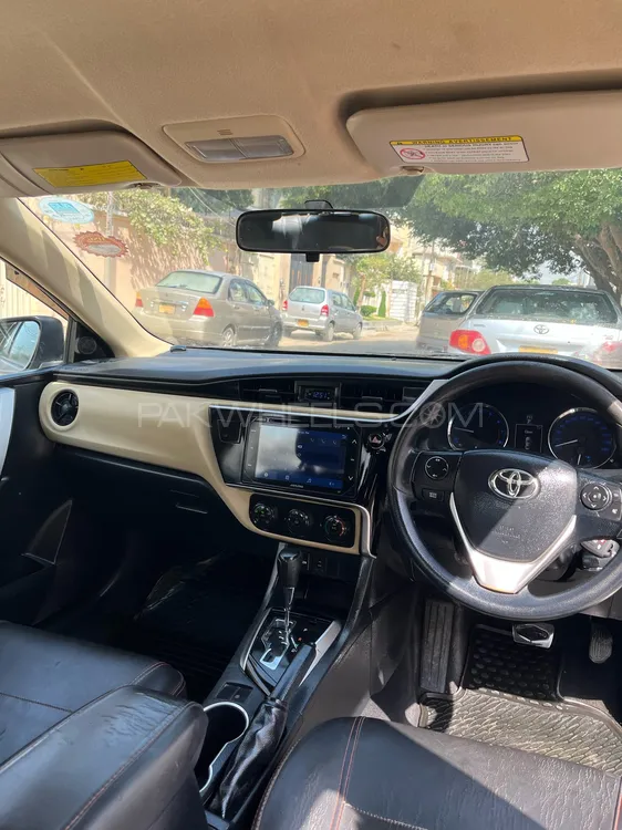 Toyota Corolla 2018 for Sale in Karachi Toyota Corolla 2018 for Sale in Karachi Image-9