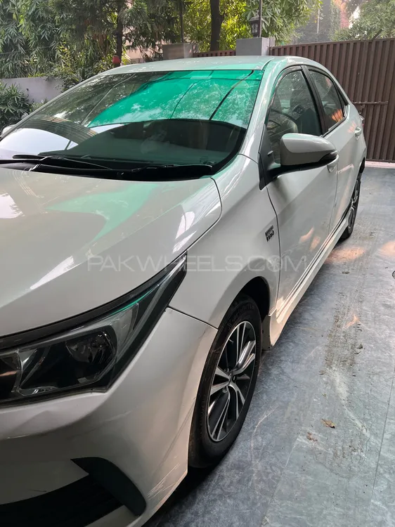 Toyota Corolla 2018 for Sale in Lahore Toyota Corolla 2018 for Sale in Lahore Image-3