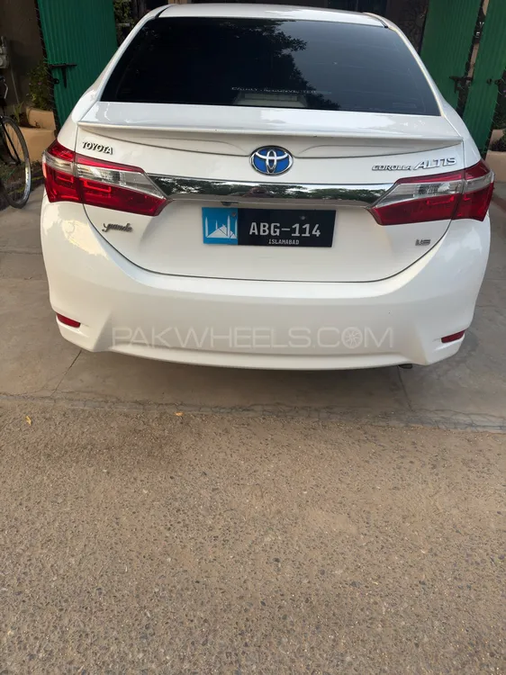 Toyota Corolla 2016 for Sale in Jamshoro Toyota Corolla 2016 for Sale in Jamshoro Image-3