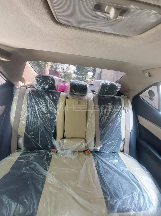 Toyota Corolla 2015 for Sale in Karachi Toyota Corolla 2015 for Sale in Karachi Image-12