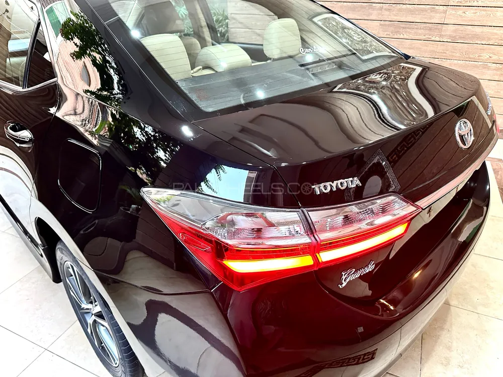 Toyota Corolla 2018 for Sale in Lahore Toyota Corolla 2018 for Sale in Lahore Image-11
