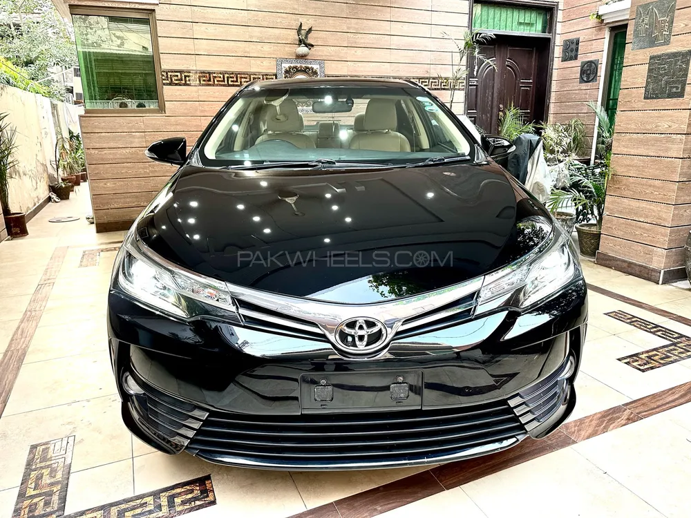 Toyota Corolla 2018 for Sale in Lahore Toyota Corolla 2018 for Sale in Lahore Image-2