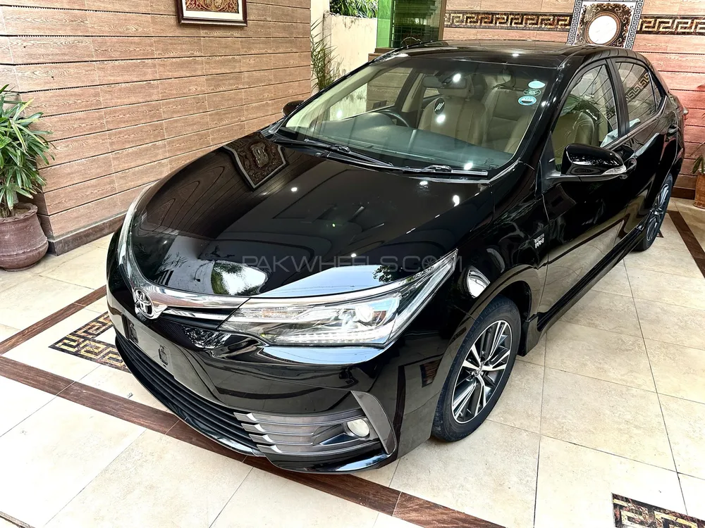 Toyota Corolla 2018 for Sale in Lahore Toyota Corolla 2018 for Sale in Lahore Image-5