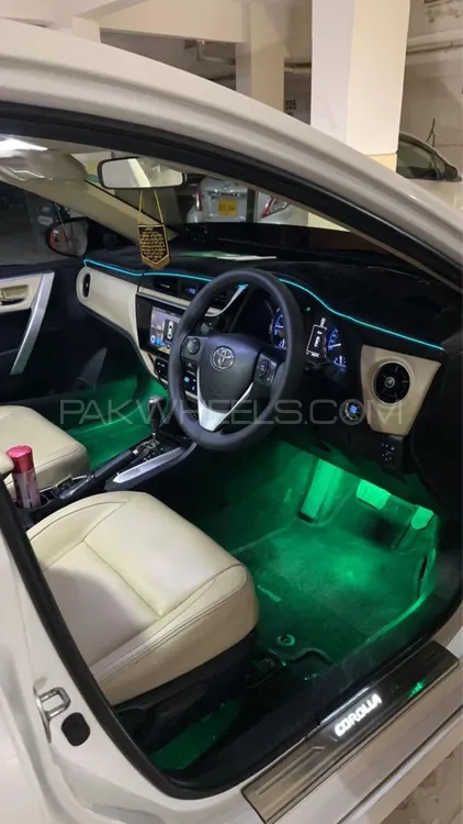 Toyota Corolla 2018 for Sale in Karachi Image-1