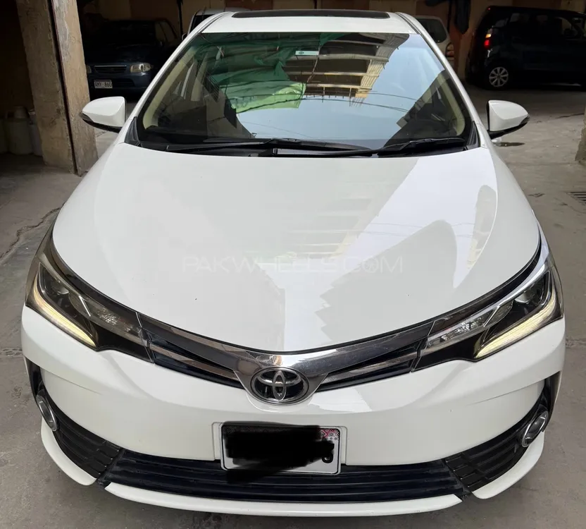 Toyota Corolla 2019 for Sale in Karachi Image-1