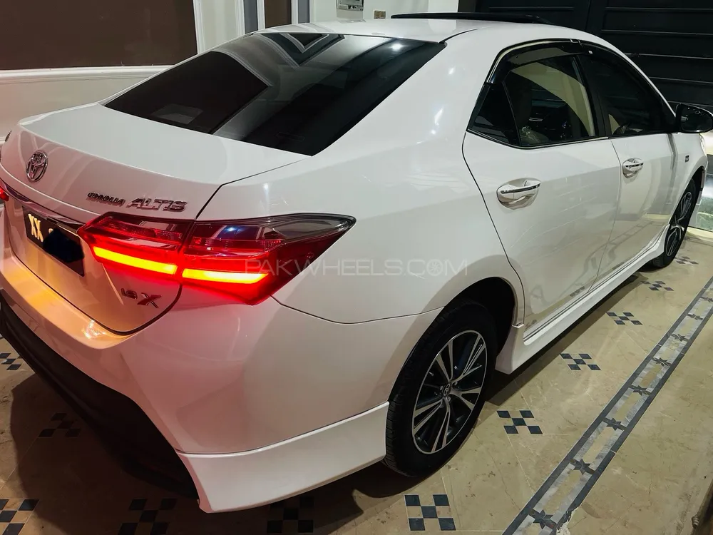 Toyota Corolla 2021 for Sale in Peshawar Toyota Corolla 2021 for Sale in Peshawar Image-11