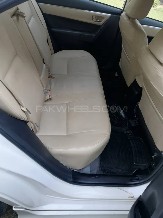 Toyota Corolla 2022 for Sale in Lahore Toyota Corolla 2022 for Sale in Lahore Image-10
