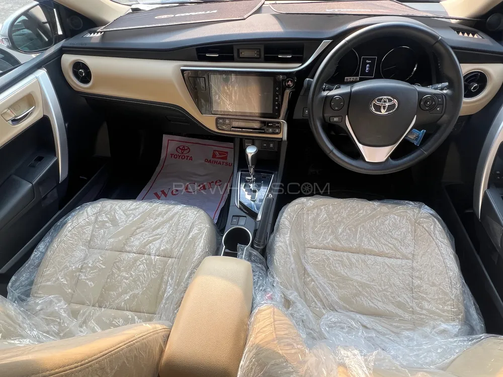 Toyota Corolla 2025 for Sale in Lahore Toyota Corolla 2025 for Sale in Lahore Image-8