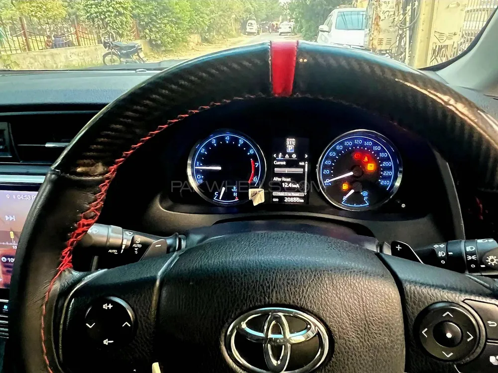 Toyota Corolla 2021 for Sale in Lahore Toyota Corolla 2021 for Sale in Lahore Image-9