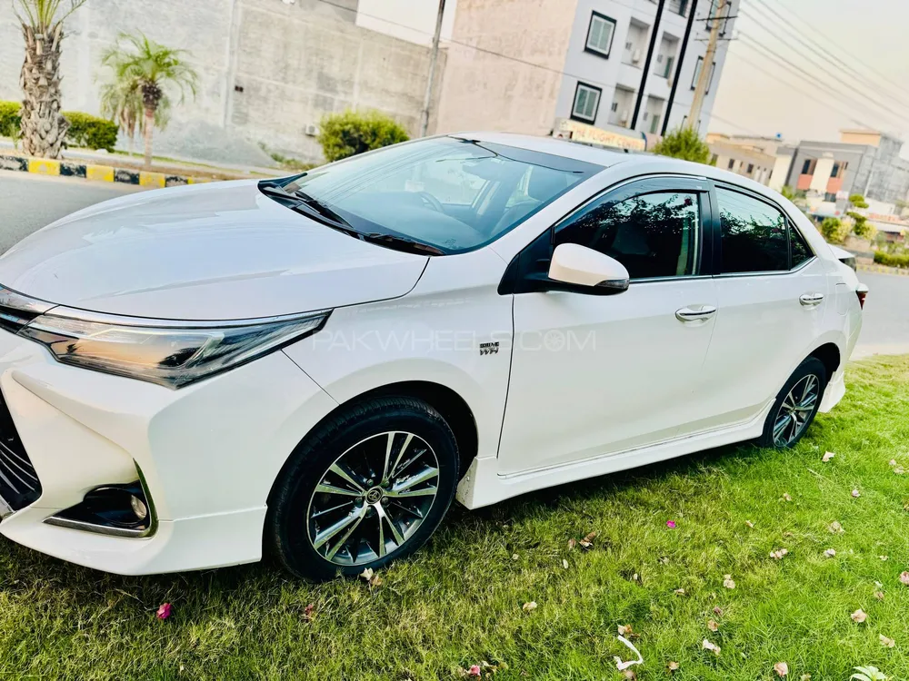 Toyota Corolla 2021 for Sale in Gujranwala Toyota Corolla 2021 for Sale in Gujranwala Image-3