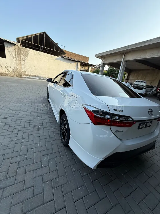 Toyota Corolla 2023 for Sale in Peshawar Toyota Corolla 2023 for Sale in Peshawar Image-2