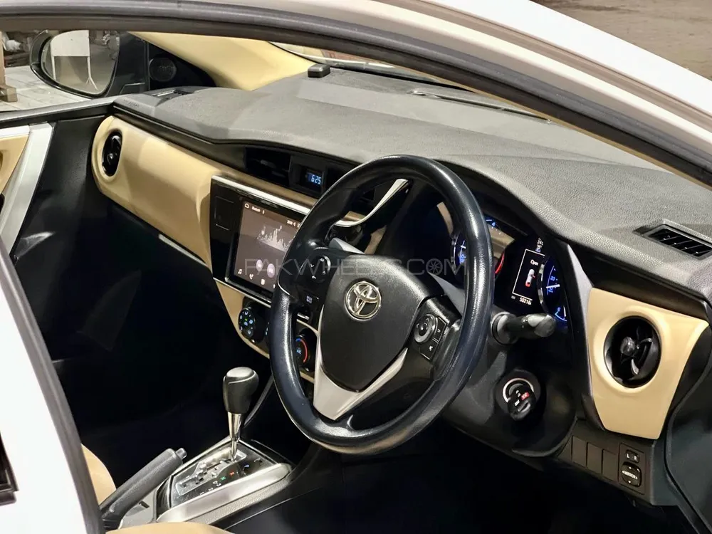 Toyota Corolla 2021 for Sale in Gujranwala Toyota Corolla 2021 for Sale in Gujranwala Image-7