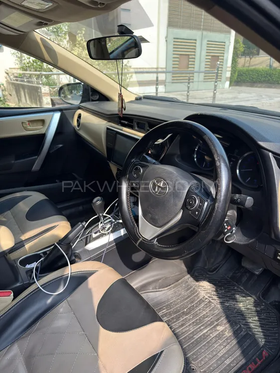 Toyota Corolla 2021 for Sale in Gujranwala Toyota Corolla 2021 for Sale in Gujranwala Image-5