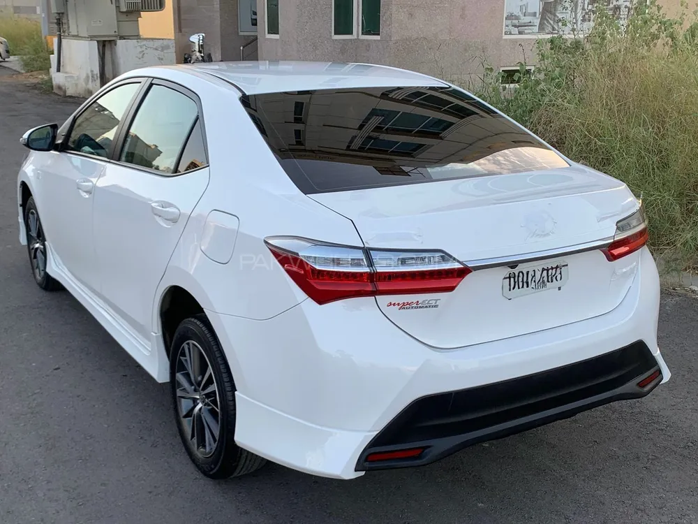 Toyota Corolla 2021 for Sale in Karachi Toyota Corolla 2021 for Sale in Karachi Image-4