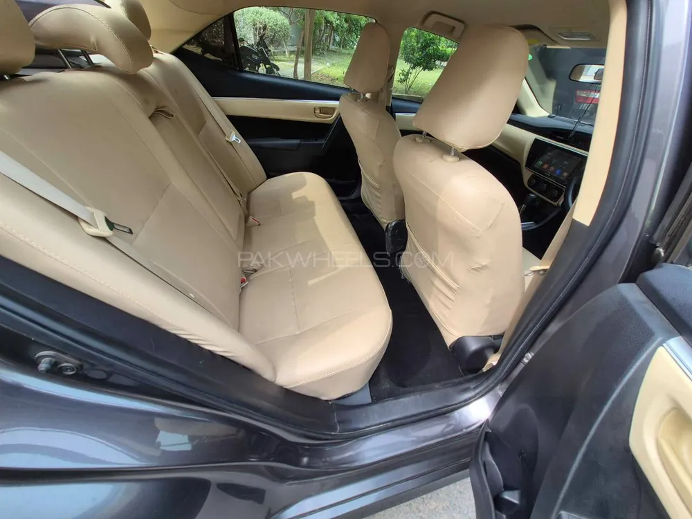 Toyota Corolla 2021 for Sale in Lahore Toyota Corolla 2021 for Sale in Lahore Image-11