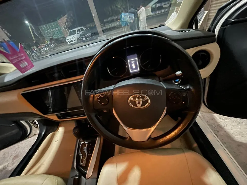 Toyota Corolla 2022 for Sale in Lahore Toyota Corolla 2022 for Sale in Lahore Image-7