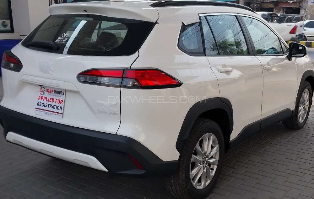 Toyota Corolla Cross 2024 for Sale in Multan Toyota Corolla Cross 2024 for Sale in Multan Image-7