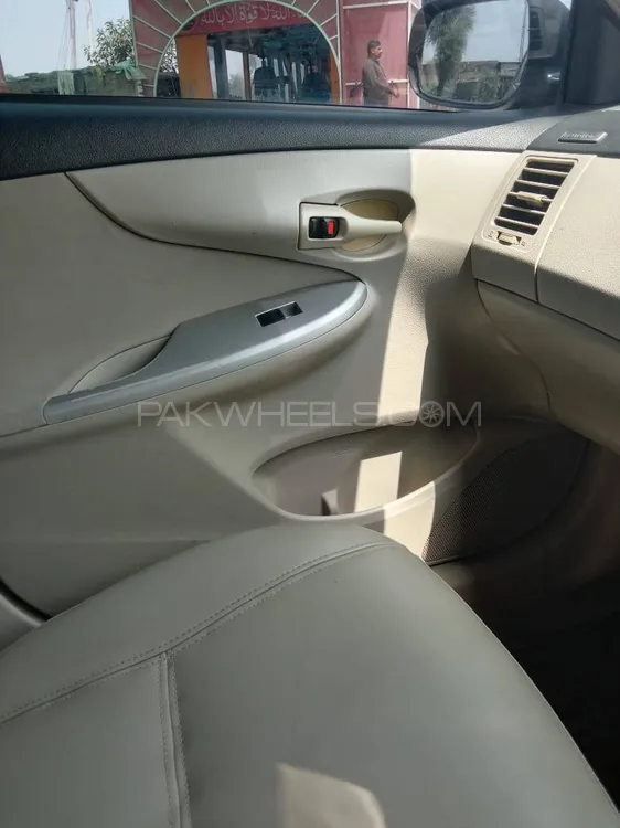 Toyota Corolla 2013 for Sale in Sargodha Toyota Corolla 2013 for Sale in Sargodha Image-5