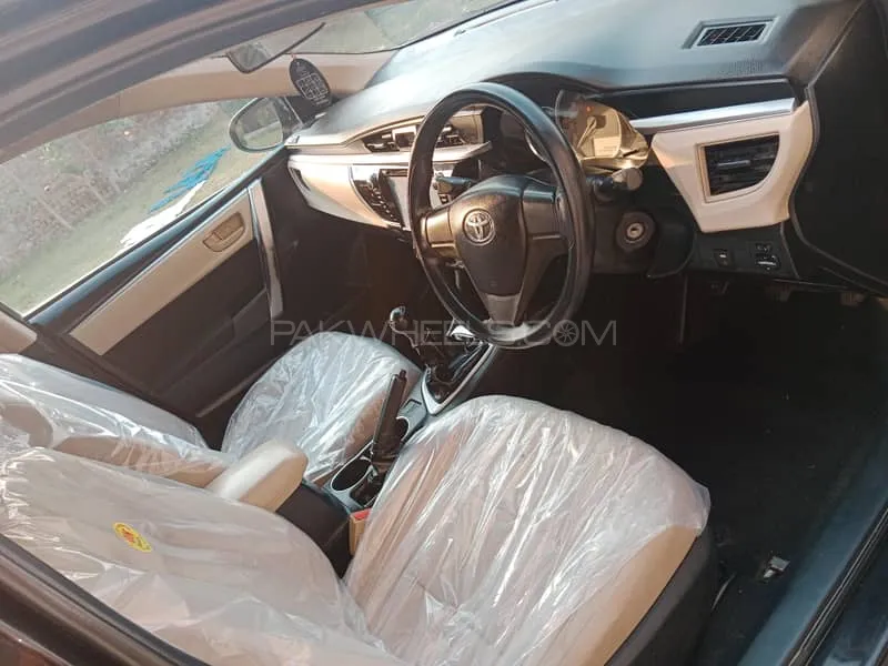 Toyota Corolla 2016 for Sale in Sheikhupura Toyota Corolla 2016 for Sale in Sheikhupura Image-9