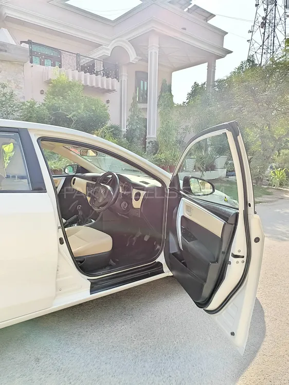 Toyota Corolla 2019 for Sale in Bahawalpur Toyota Corolla 2019 for Sale in Bahawalpur Image-10