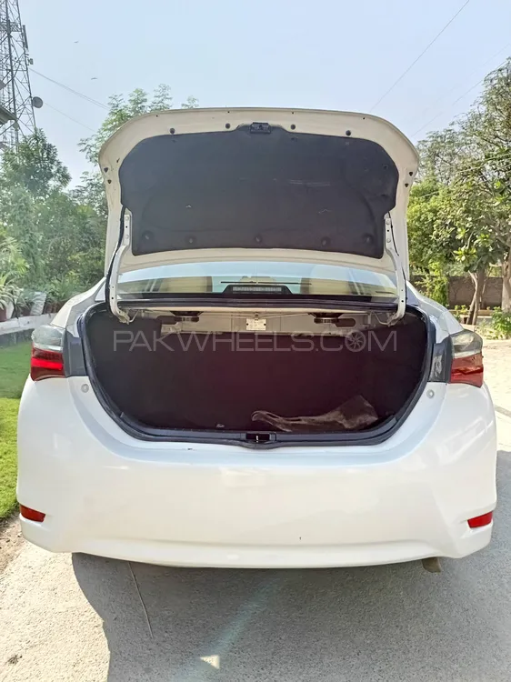 Toyota Corolla 2019 for Sale in Bahawalpur Toyota Corolla 2019 for Sale in Bahawalpur Image-17