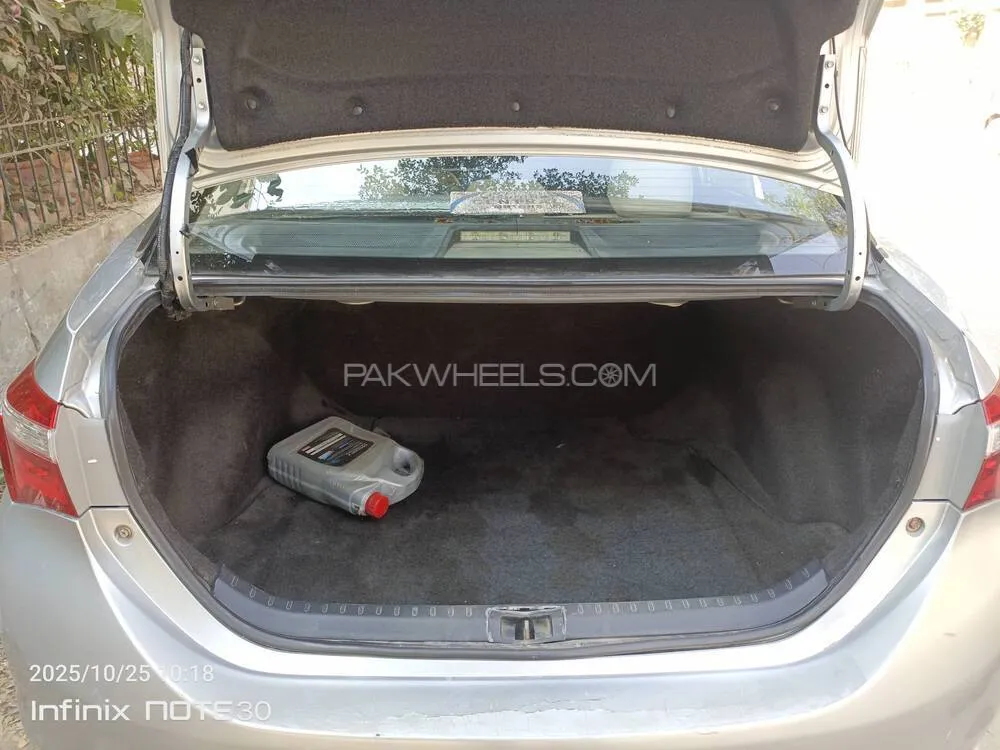 Toyota Corolla 2015 for Sale in Karachi Toyota Corolla 2015 for Sale in Karachi Image-7