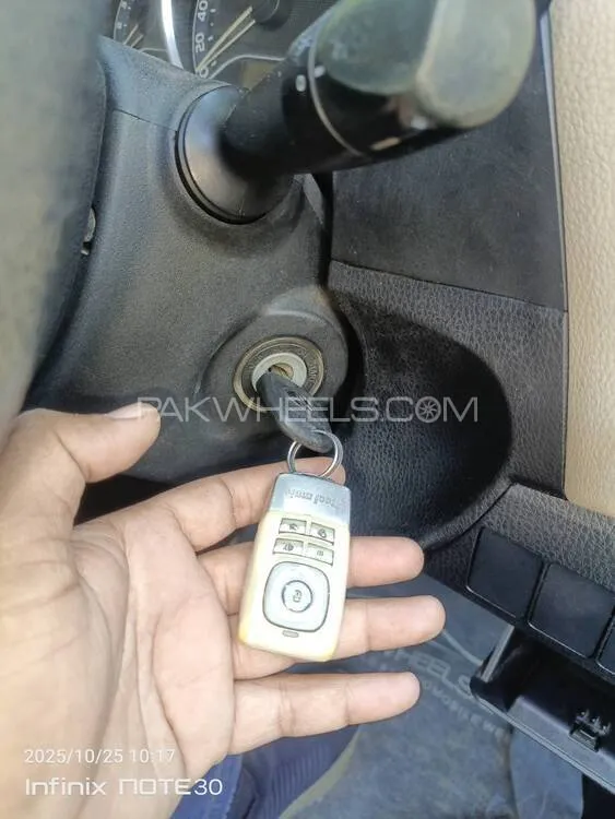 Toyota Corolla 2015 for Sale in Karachi Toyota Corolla 2015 for Sale in Karachi Image-12