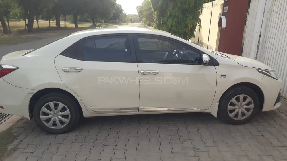 Toyota Corolla 2017 for Sale in Multan Toyota Corolla 2017 for Sale in Multan Image-2
