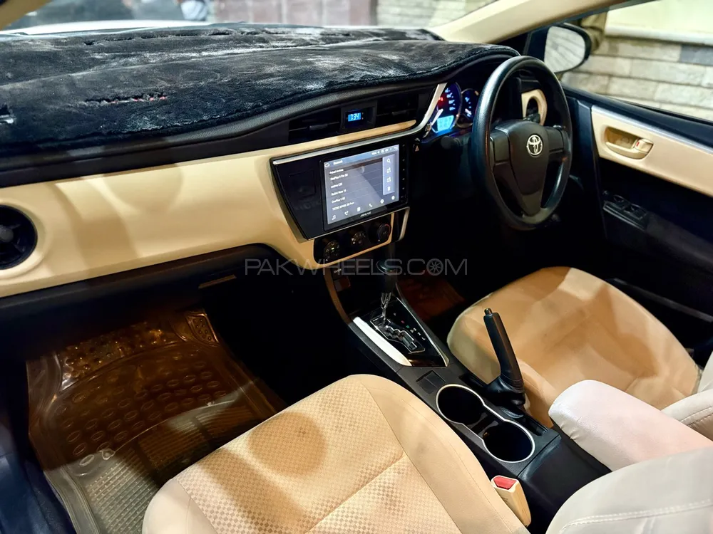 Toyota Corolla 2020 for Sale in Karachi Toyota Corolla 2020 for Sale in Karachi Image-10