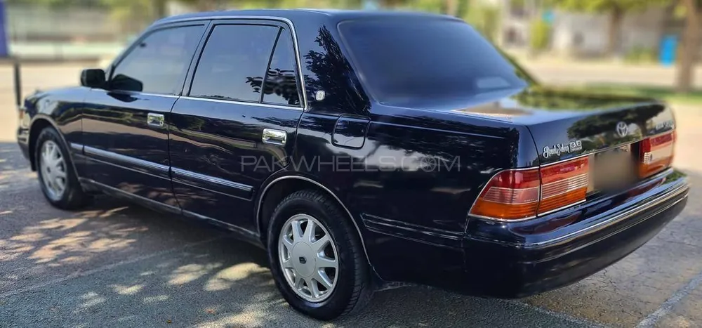 Toyota Crown 1998 for Sale in Lahore Toyota Crown 1998 for Sale in Lahore Image-11