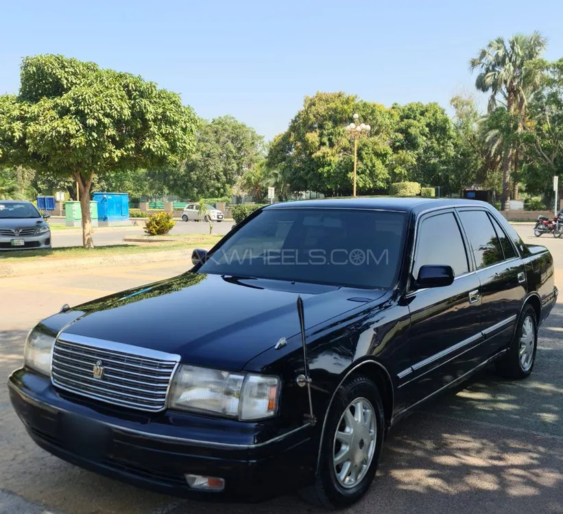 Toyota Crown 1998 for Sale in Lahore Toyota Crown 1998 for Sale in Lahore Image-1